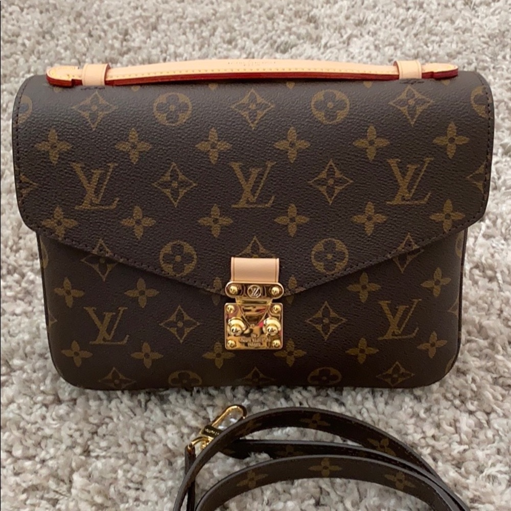 Inspired pochette metis